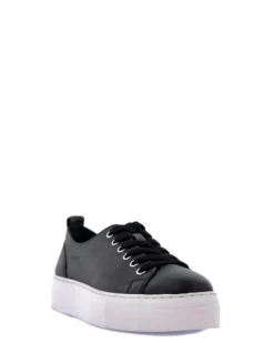 Ella of Sweden Sneaker
