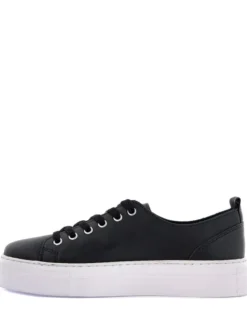 Ella of Sweden Sneaker