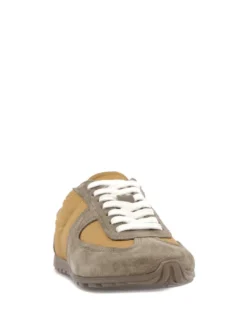 Foot News Sneaker