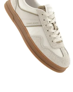 Tommy Hilfiger The Greenwich Mix Media
