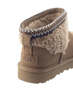 Ugg Classic Ultra Mini Maxi Curly
