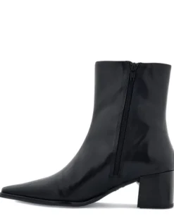 Vagabond Shoemakers Giselle