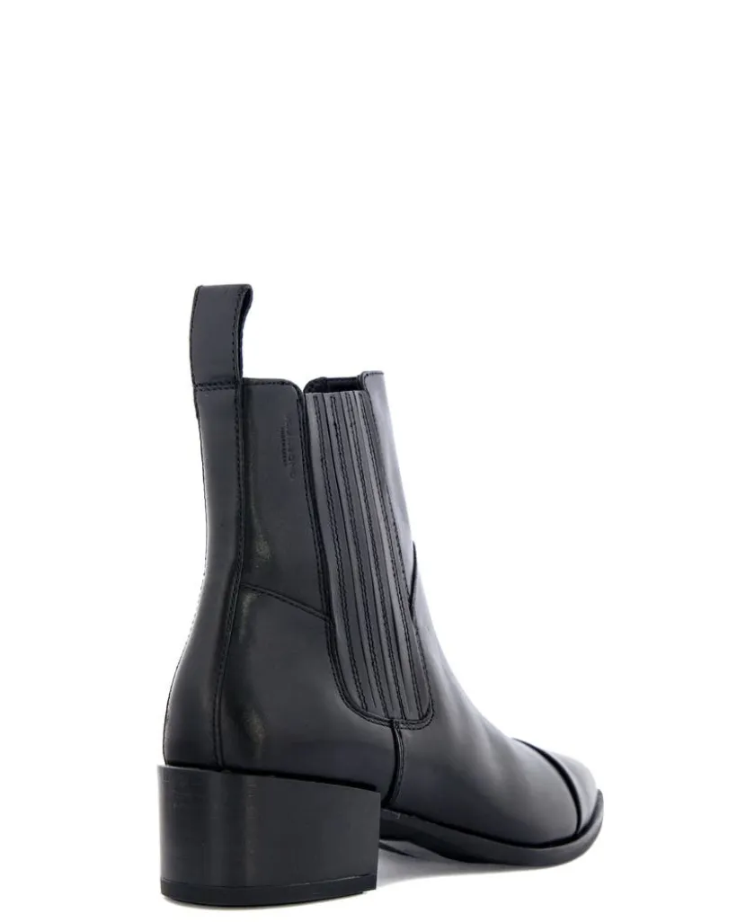 Vagabond Shoemakers Marja